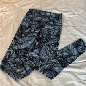 NWO TAGS Lululemon Wunder Under Leggings